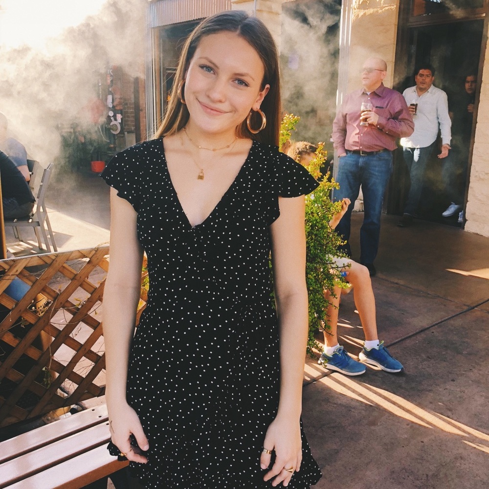 Meet your Posher, Estrella